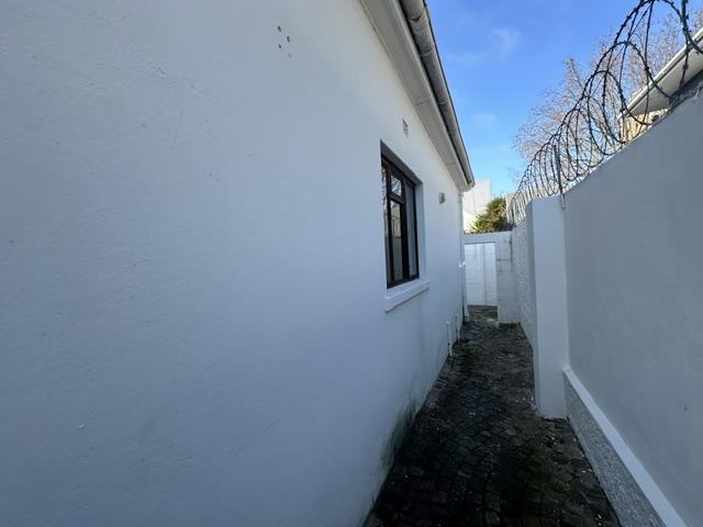 To Let 2 Bedroom Property for Rent in Wynberg Western Cape